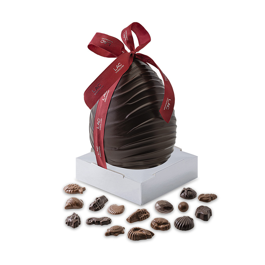 Un oeuf géant en chocolat de 160 kg, vendu 7.210 dollars