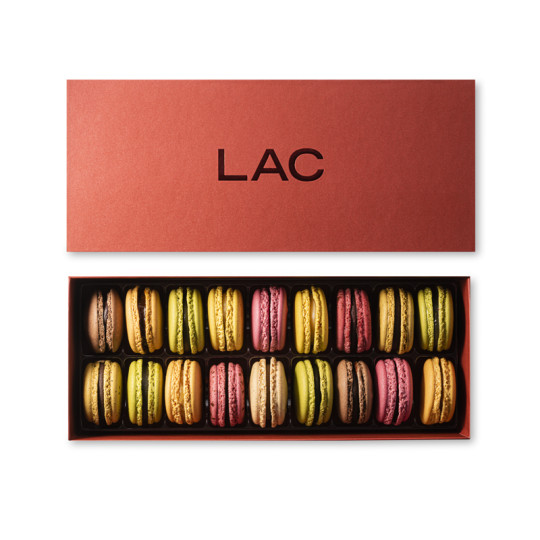 Coffret de 18 macarons - Lac Chocolatier
